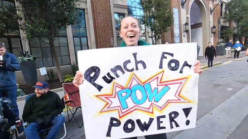 Interactive signs from Chicago Marathon