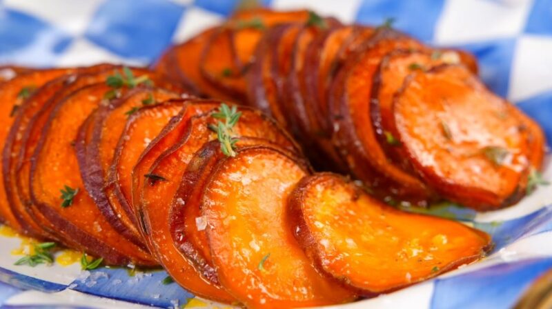 Close up view of roasted sweet potatoes in a plate
