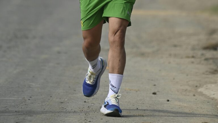 Half Marathon Training Plan for Beginners - Simple 12-Week Guide ...