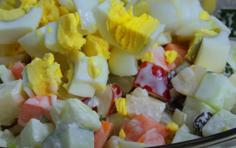 Eggs and vegetables salad mixed in a bowl